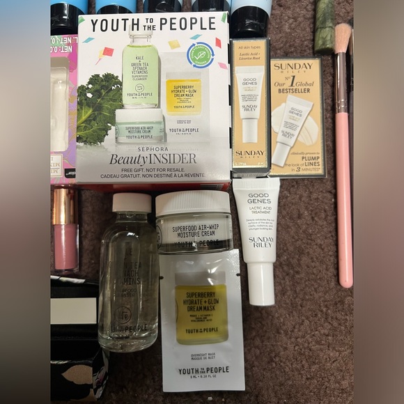 NEW Huge Makeup/Skin care bundle! Example of one I did please read :-) - Picture 2 of 16